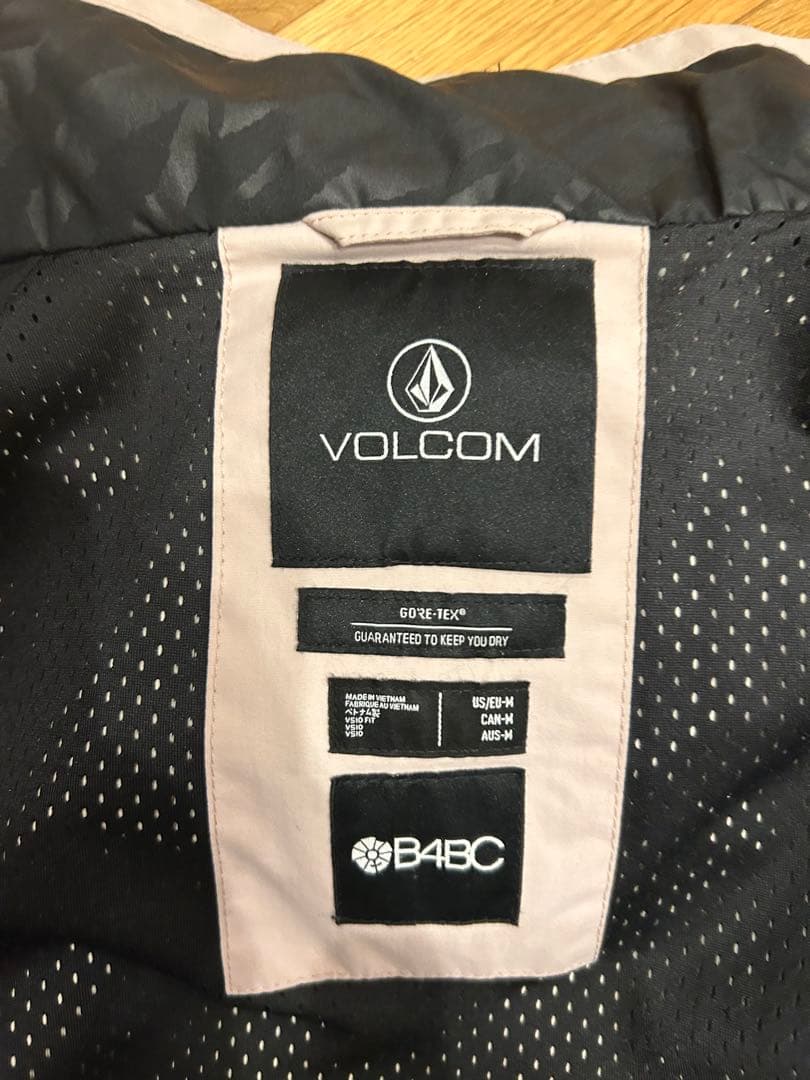 VOLCOM GORE-TEX スノーボードジャケット レディースM