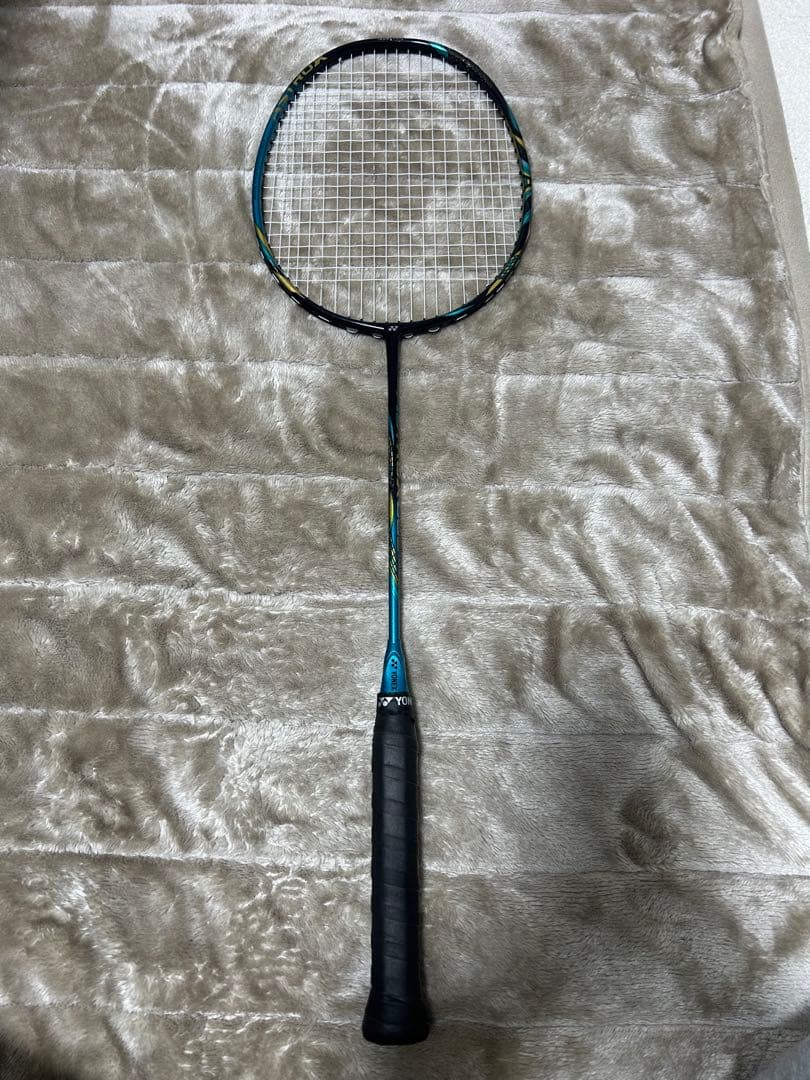 廃盤カラーASTROX 88S PRO ガット付　補修有