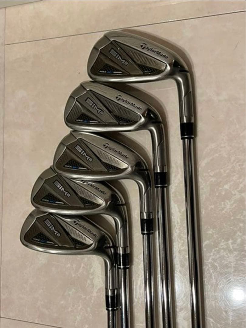 TaylorMade SIM2MAX アイアンセット、5本組