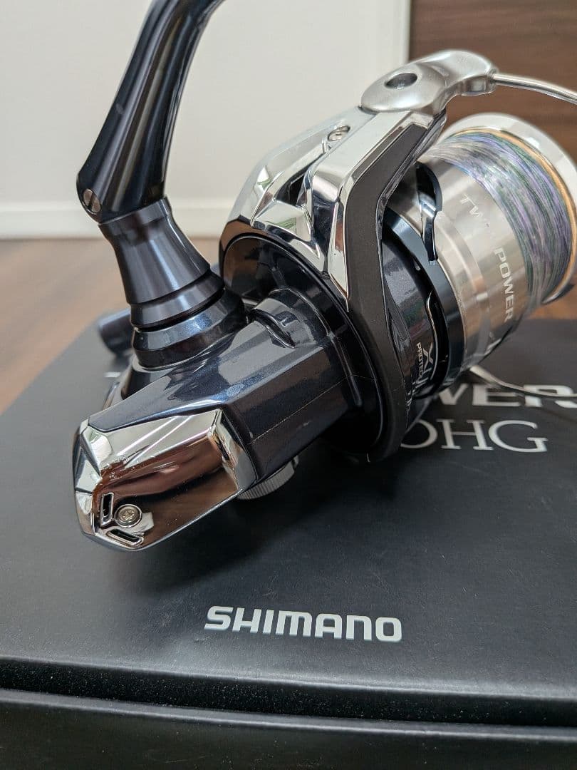 シマノ　ツインパワーSW 8000PG(箱はHG)