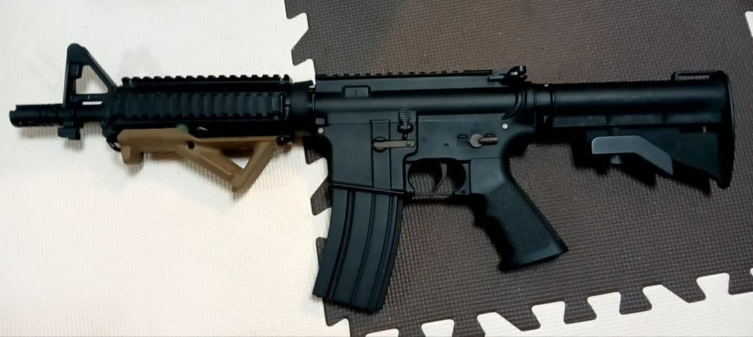 【最終値下げ】東京マルイM4 CQB 18禁電動ガン