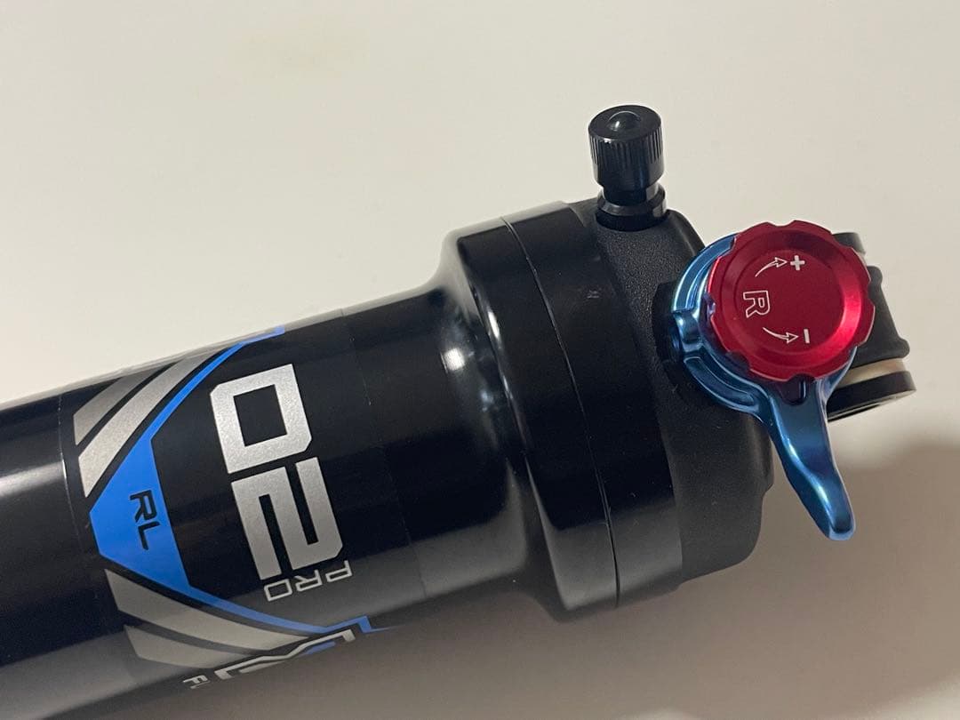 X Fusion O2 PRO RL リアサスペンション　210×55mm