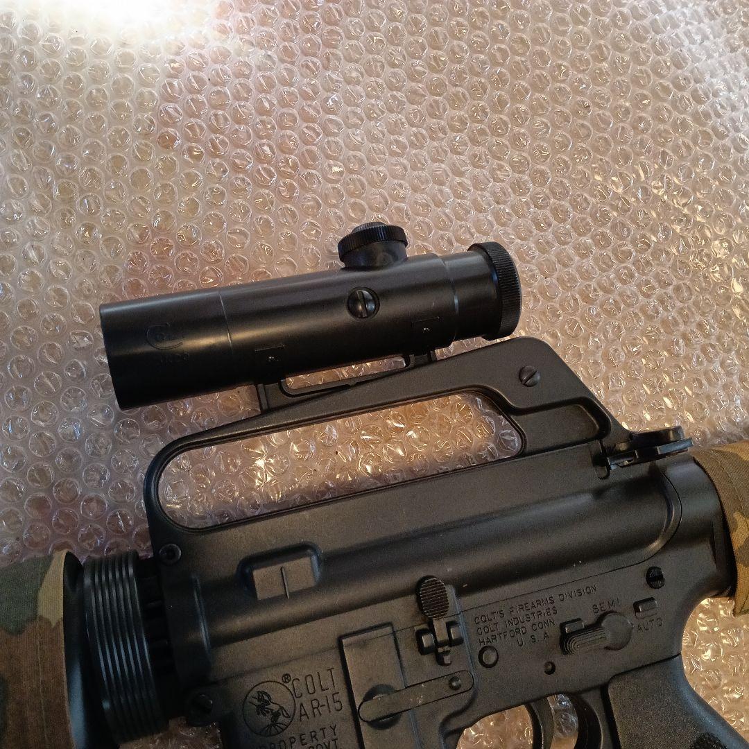 ・M16ーＡ1 (銃口は塞がれています、モデルガン)　・コクサイ製