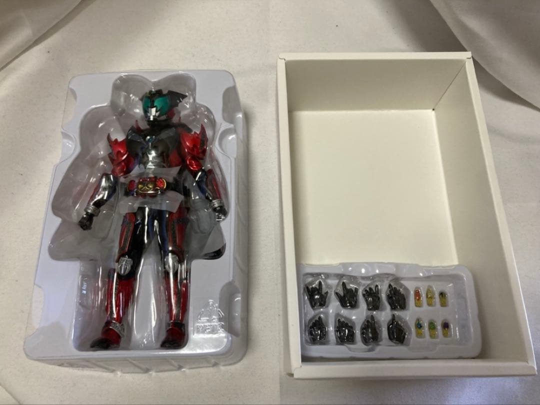 真骨彫 仮面ライダーダークキバ S.H.Figuarts 開封品(未使用)