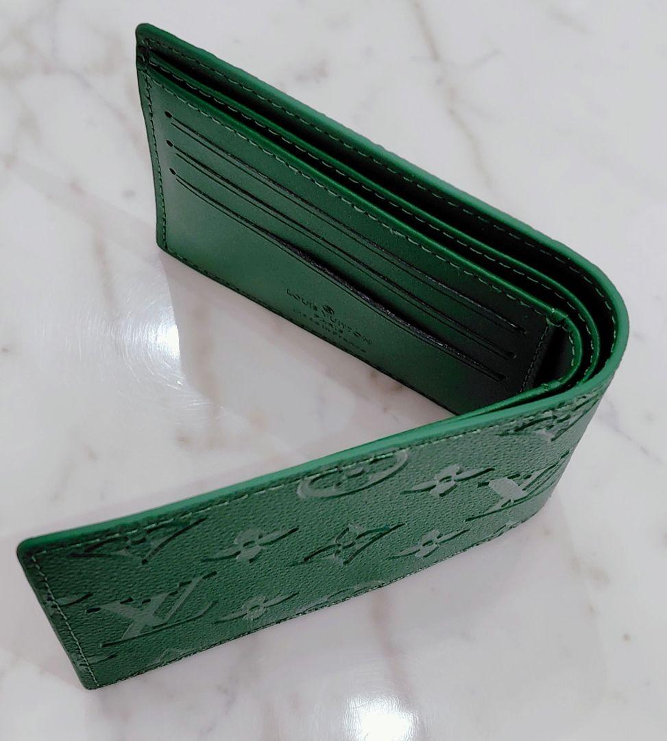 二つ折り財布☆グリーン☆LOUISVUITTON☆ノベルティ☆金運カラー