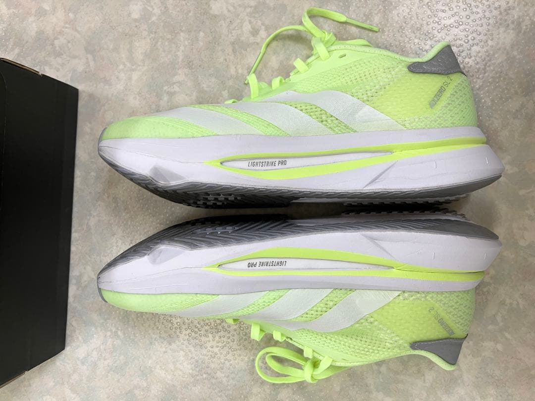 【新品同様】adidas　アディゼロ　ＳＬ２　レディース　22.5