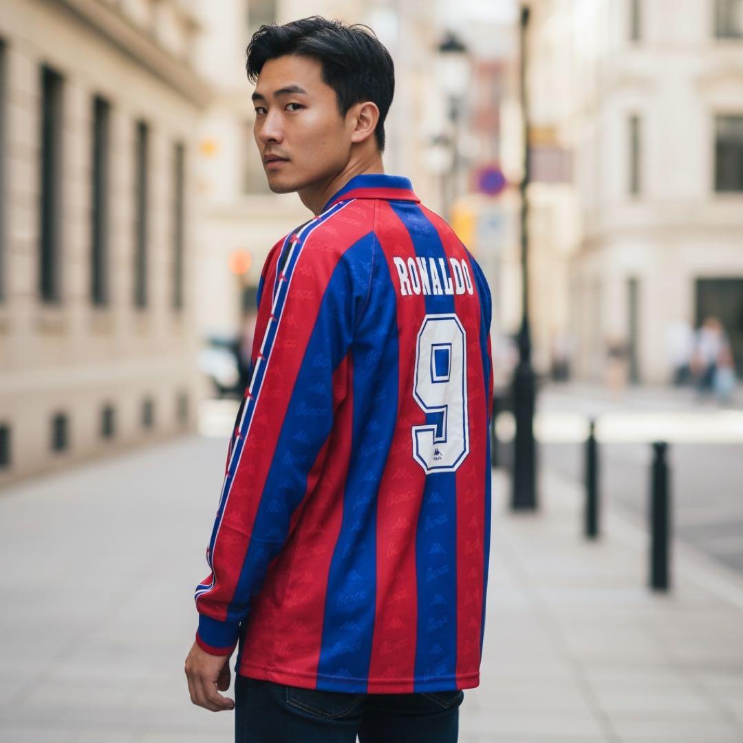 【Used】サッカーユニフォームFC Barcelona Ronaldo 9