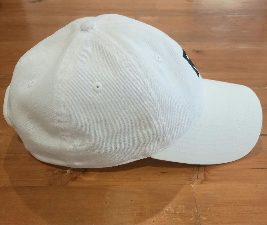 レイドジャパン、COLLEGE R 6PANEL CAP、即完売!! ホワイト