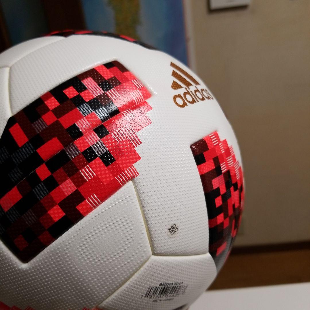 テルスター　2018年FIFAワールドカップ公式試合球