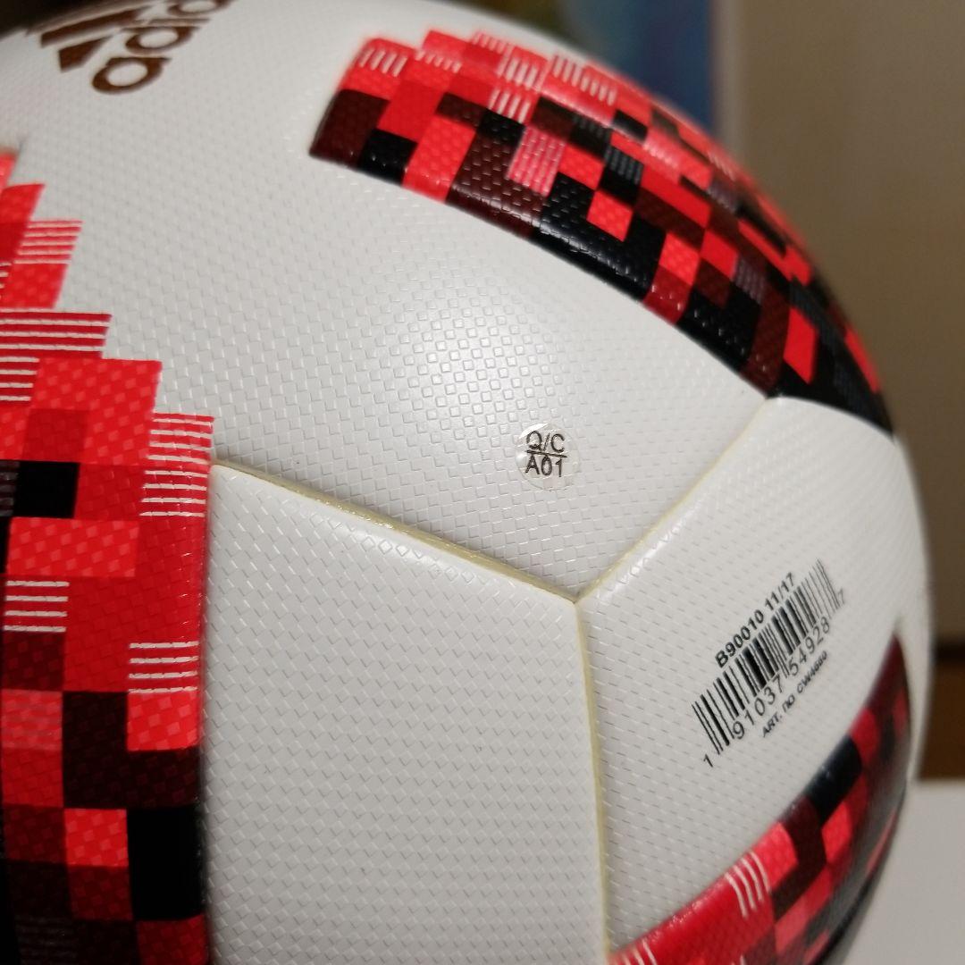 テルスター　2018年FIFAワールドカップ公式試合球