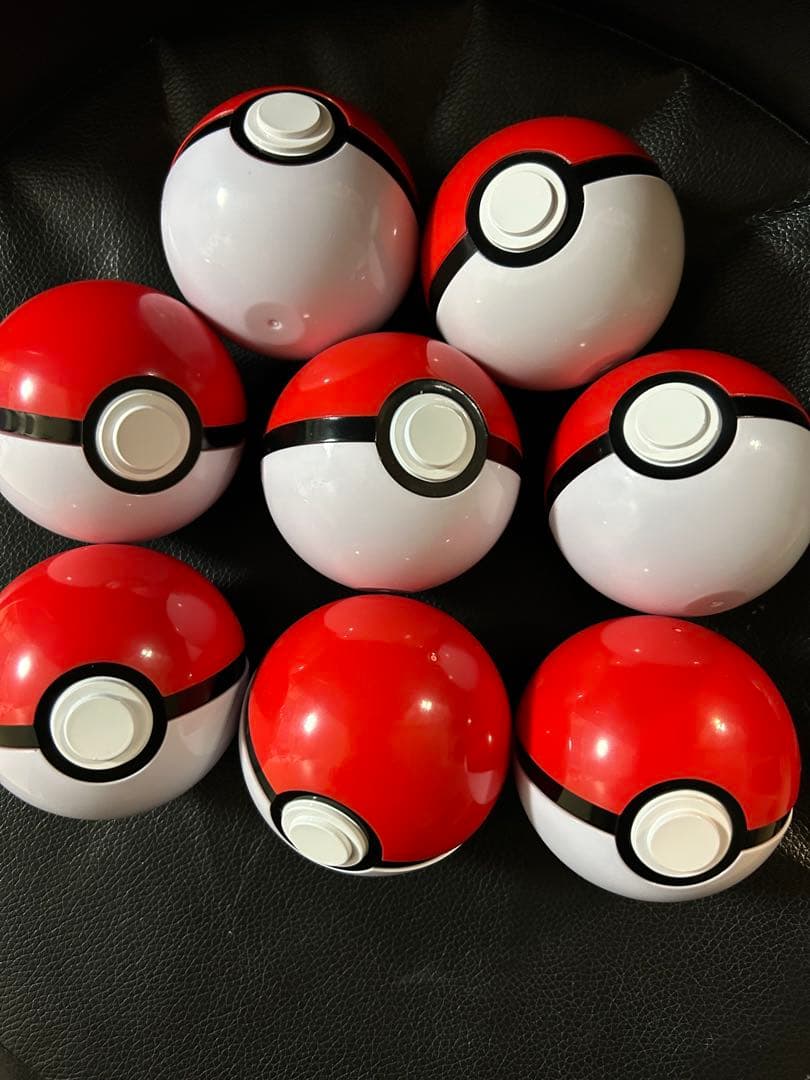 ポケパークカントー ピンズ 8個セット(ボール付き）