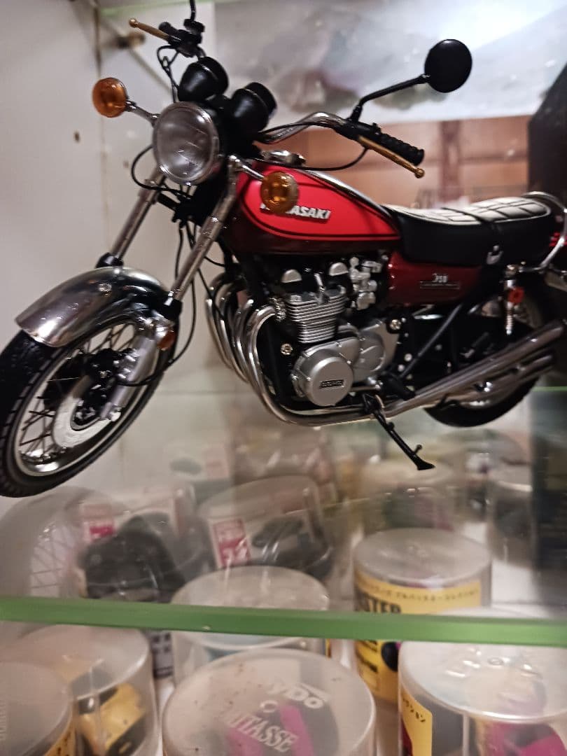 Kawasaki Z1 1/12スケール レッド