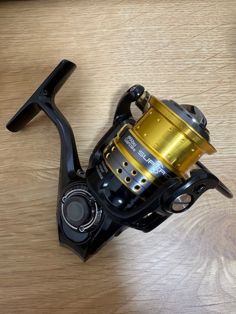 Abu Garcia スーペリア 2000S スピニングリール