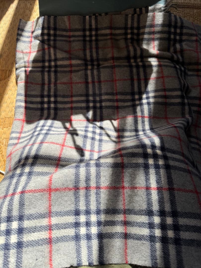 BURBERRY ウールチェックひざ掛け　グレーチェック