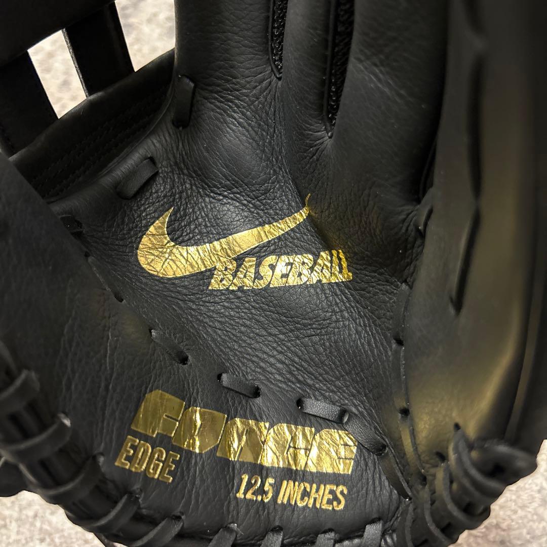 レア日本未発売！NIKE 野球グローブ　逆スウッシュロゴ