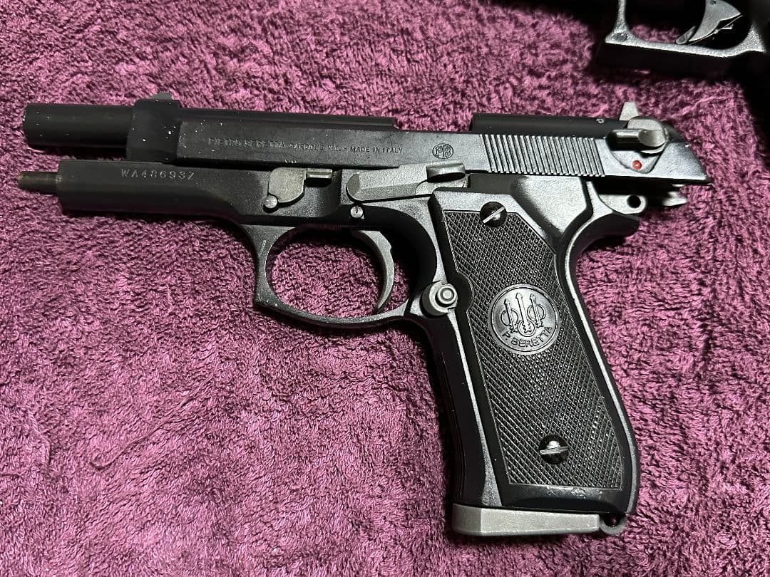 【WA ベレッタ M92FS】＋【実働エアコキ グロック17】初速あり 18禁