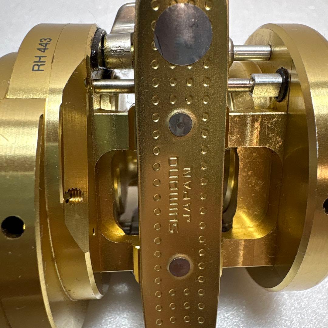 SHIMANO シマノ カルカッタ コンクエスト 101 左巻き