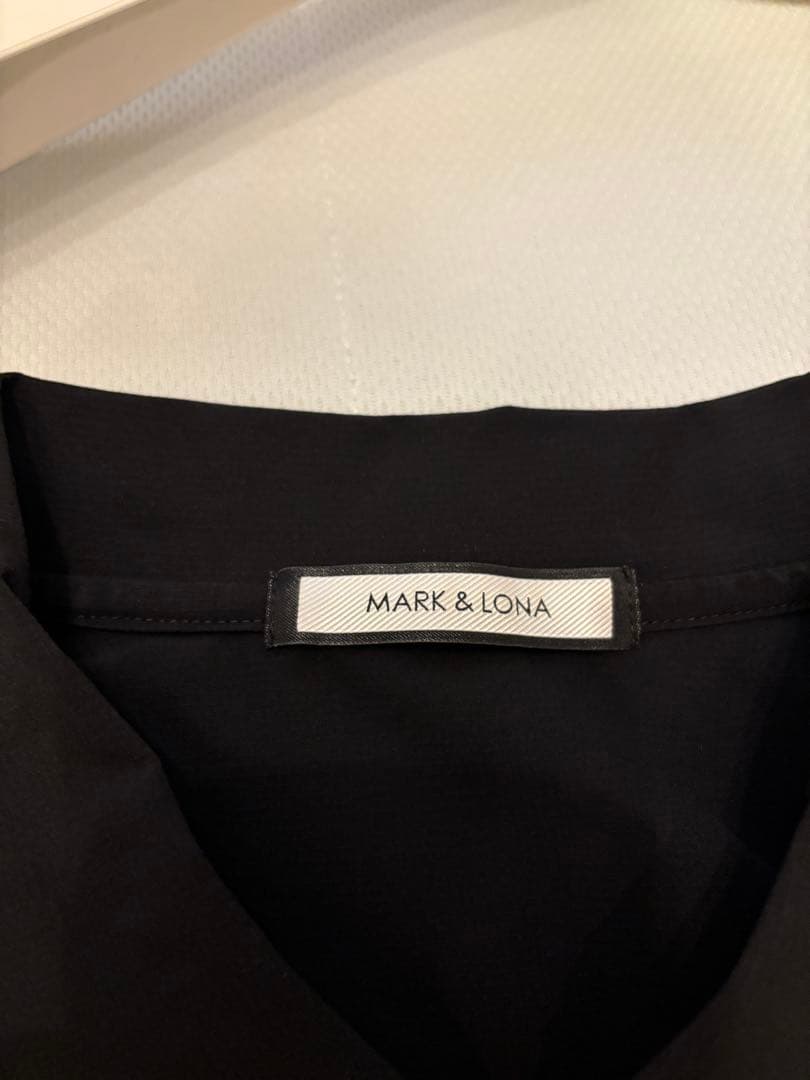 MARK & LONA ⭐︎メンズトップス美品