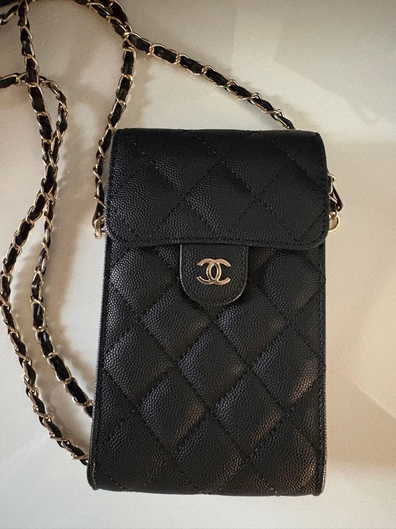 CHANEL シャネル　ノベルティショルダーバッグ　スマホショルダー