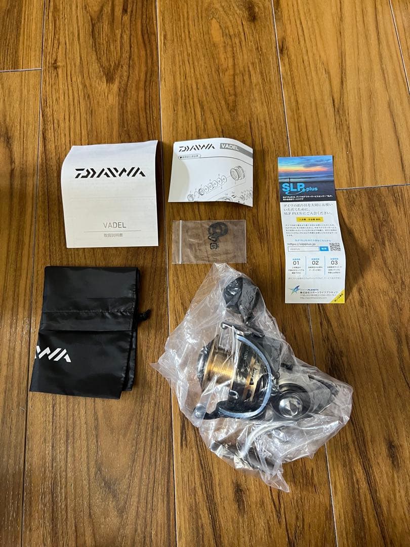 DAIWA VADEL 4000 スピニングリール
