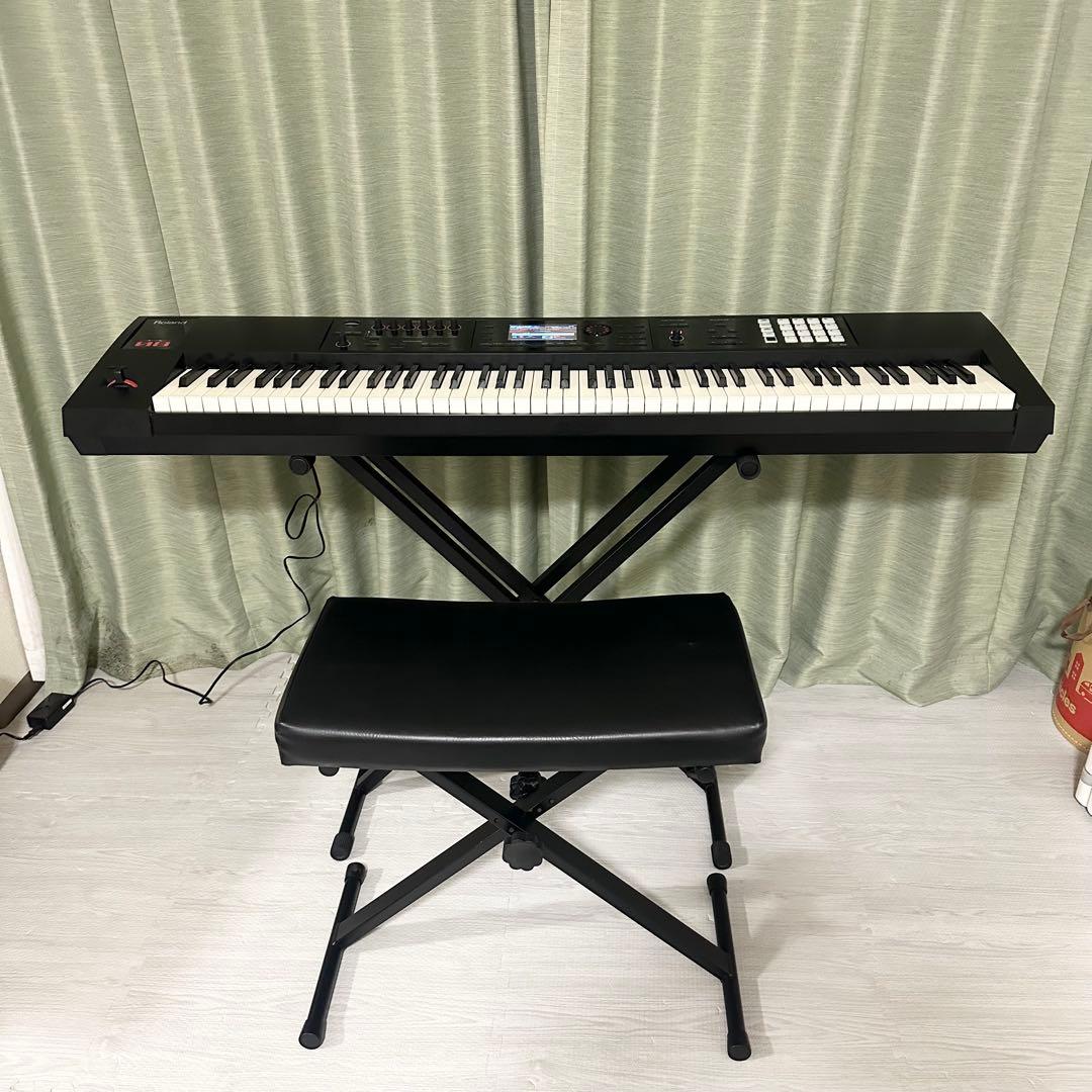 【美品】ROLAND　シンセサイザー　ローランド　FA-08