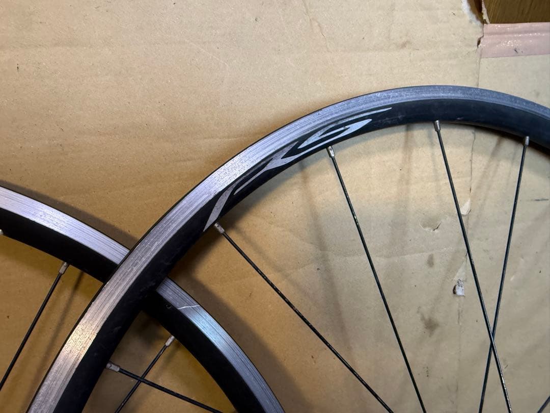 シマノ　WH-RS100 クリンチャー 　前後セット