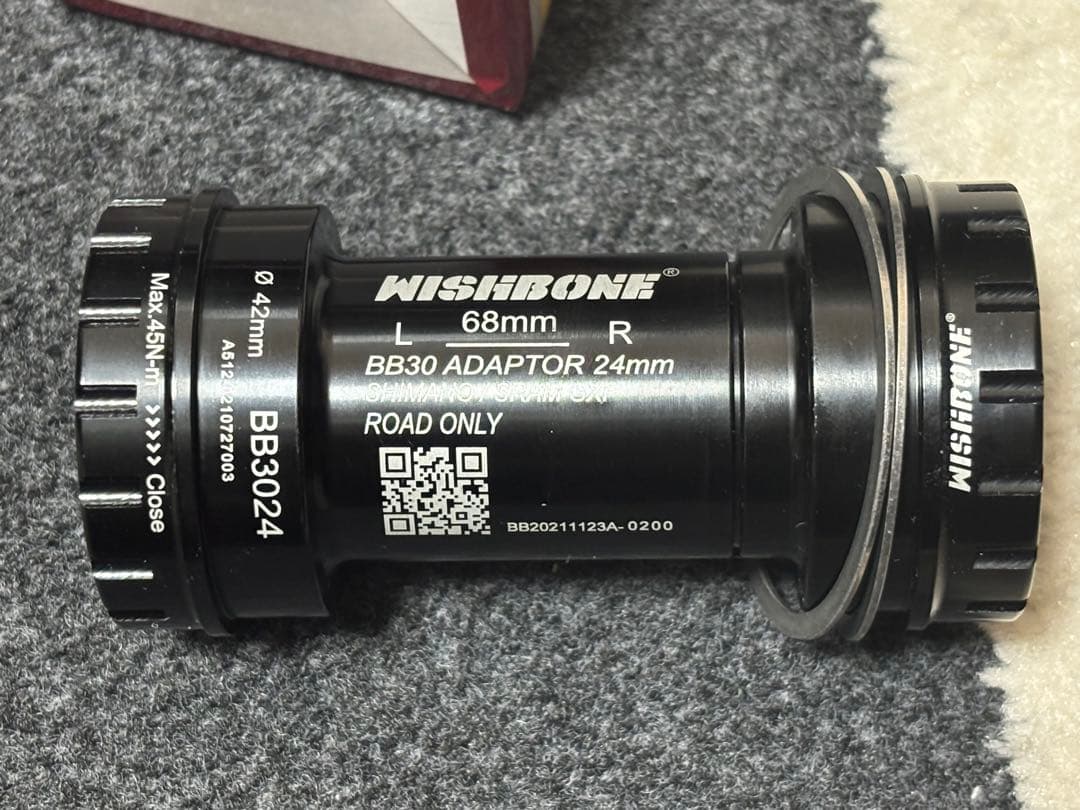WISHBONE BB3024 ボトムブラケット 68mm