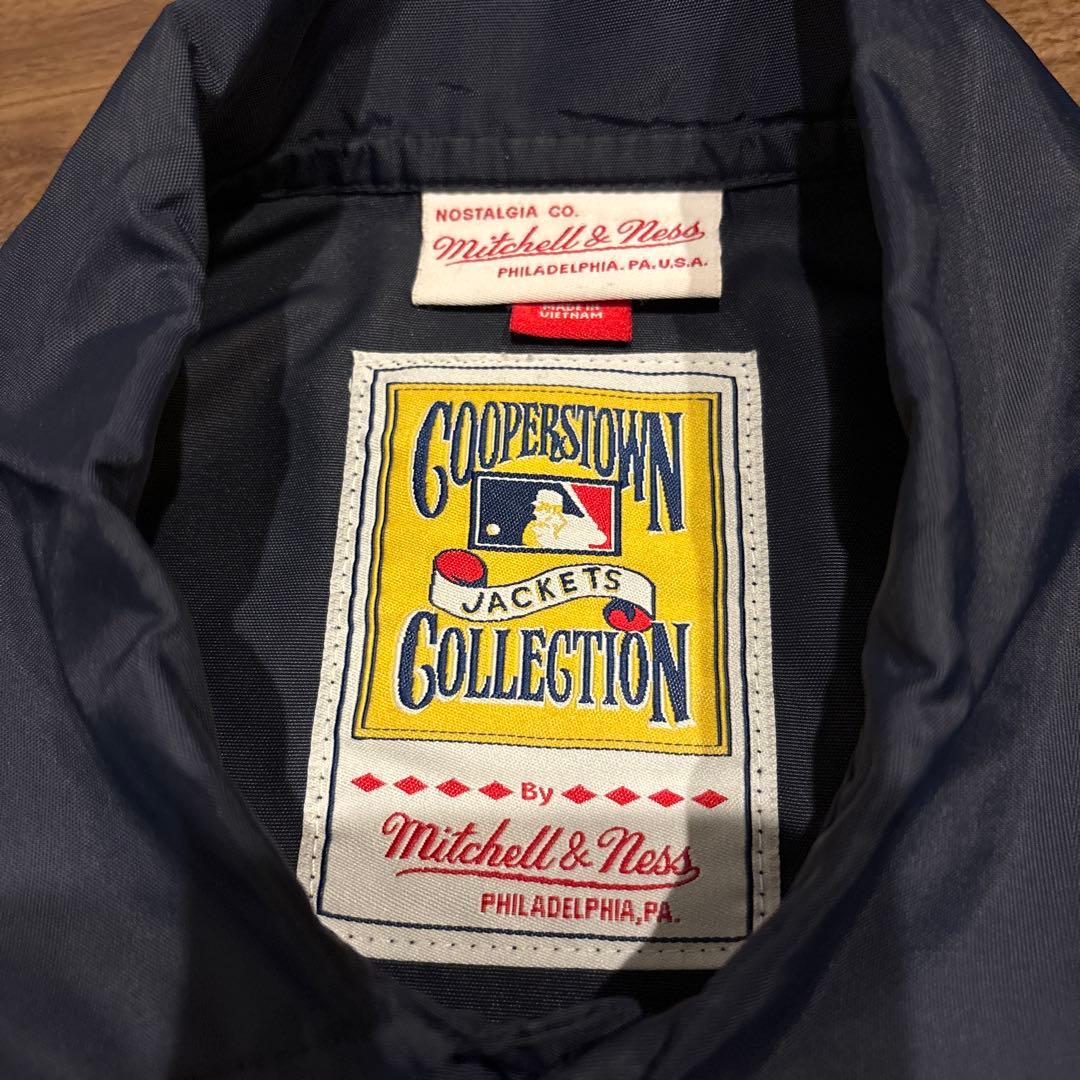 MLB インディアンズ　ミッチェルアンドネス　ネイビー　コーチジャケット　M