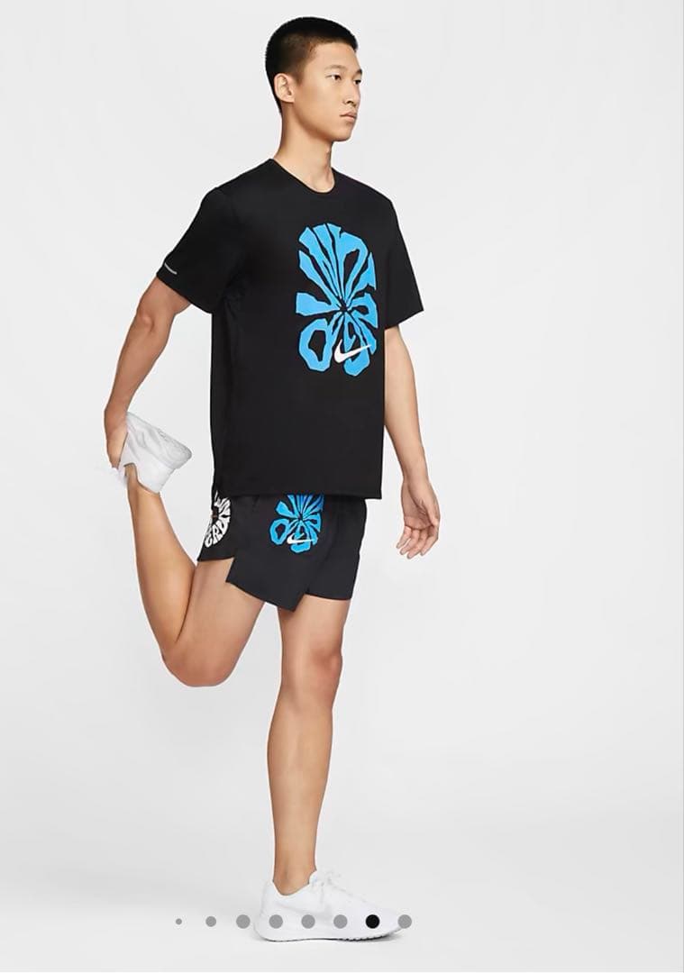 新品　NIKE RUNNINGセットアップ Tシャツ　ランニングブラック　S