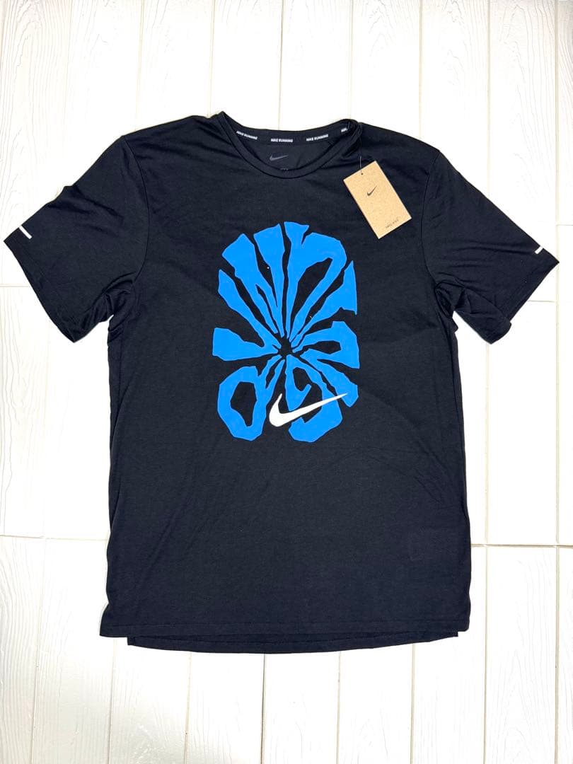 新品　NIKE RUNNINGセットアップ Tシャツ　ランニングブラック　S