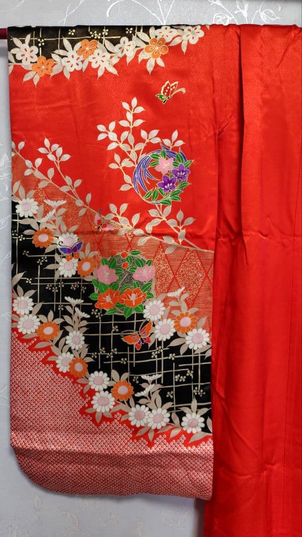 RK548子供着物7歳前後用着丈132センチ裄丈52センチ正絹綺麗美品