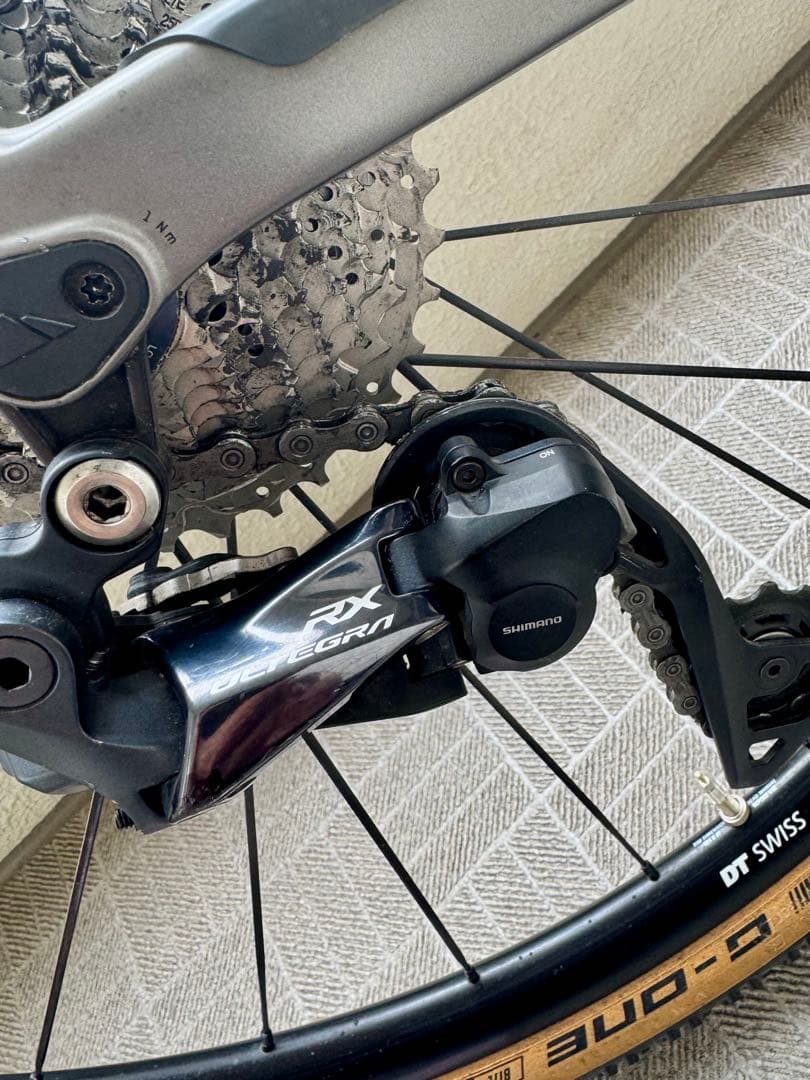 CANYON 「キャニオン」 Grail CF SL8.0 Di2 2019年