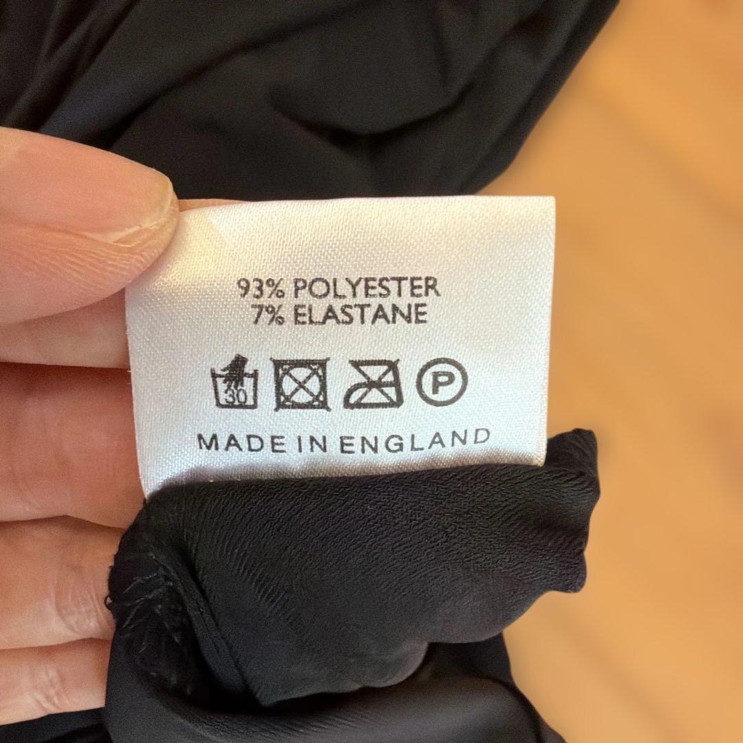 クリスアン黒ブラックフレアスカート ストレッチ素材 イギリス製Sサイズ