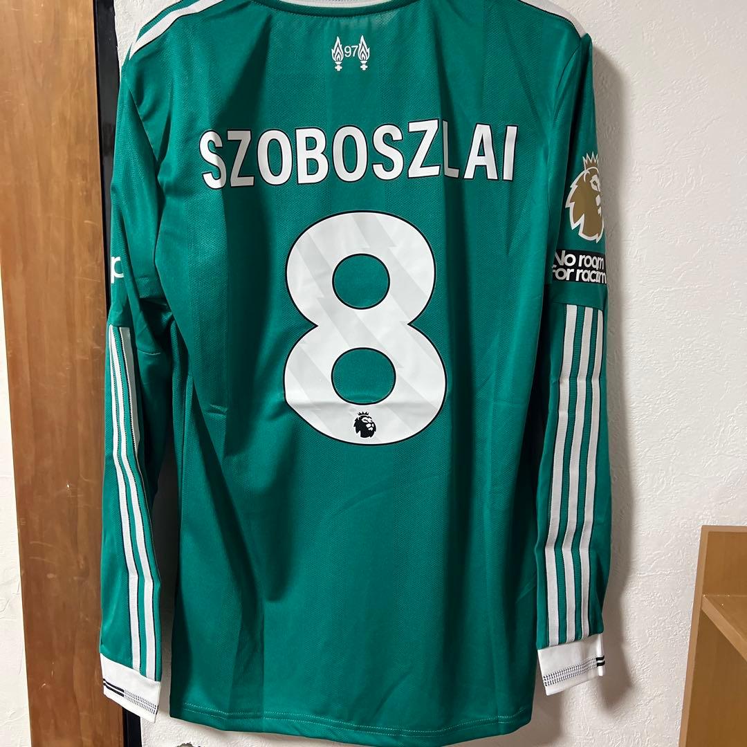 リバプールFC Szoboszlai 8番 グリーンシャツ