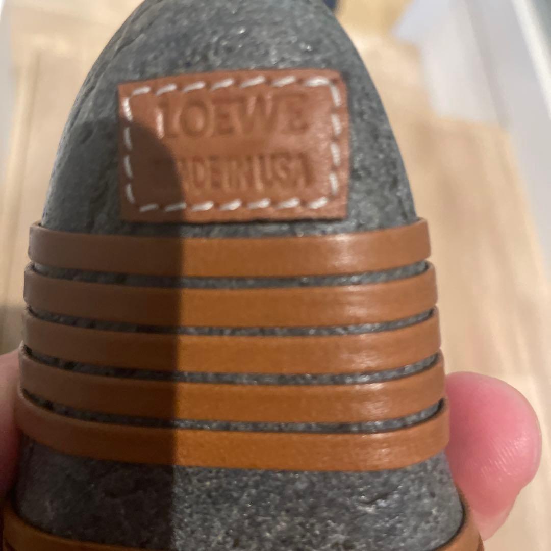 置物 LOEWE KAGERO KNOT STONE TAN