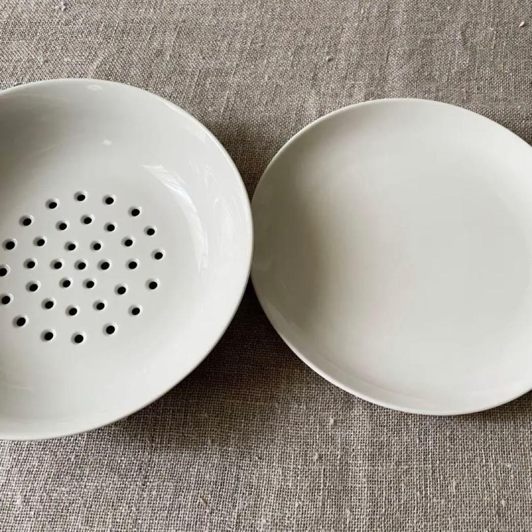 希少 穴あきプレート 水切り皿 陶器ざる