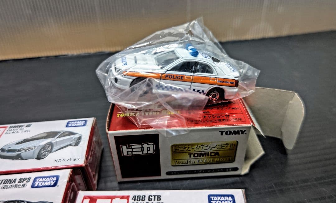 トミカ スポーツカー&インプレッサWRX パトカーセット