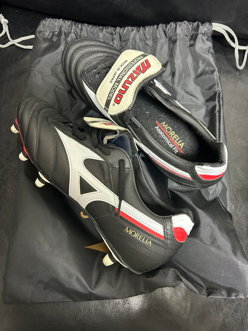 Mizuno Morelia スパイク 取り替え 26.5