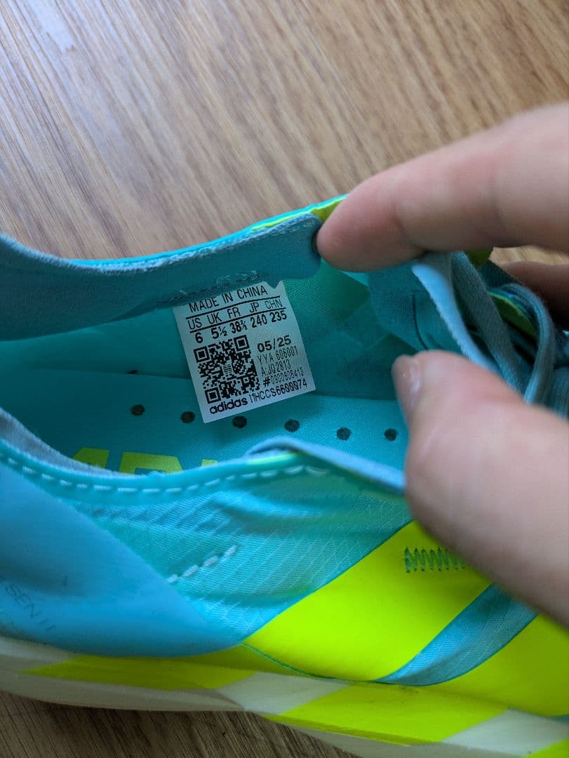 ADIZERO　タクミセン11　23.5cm