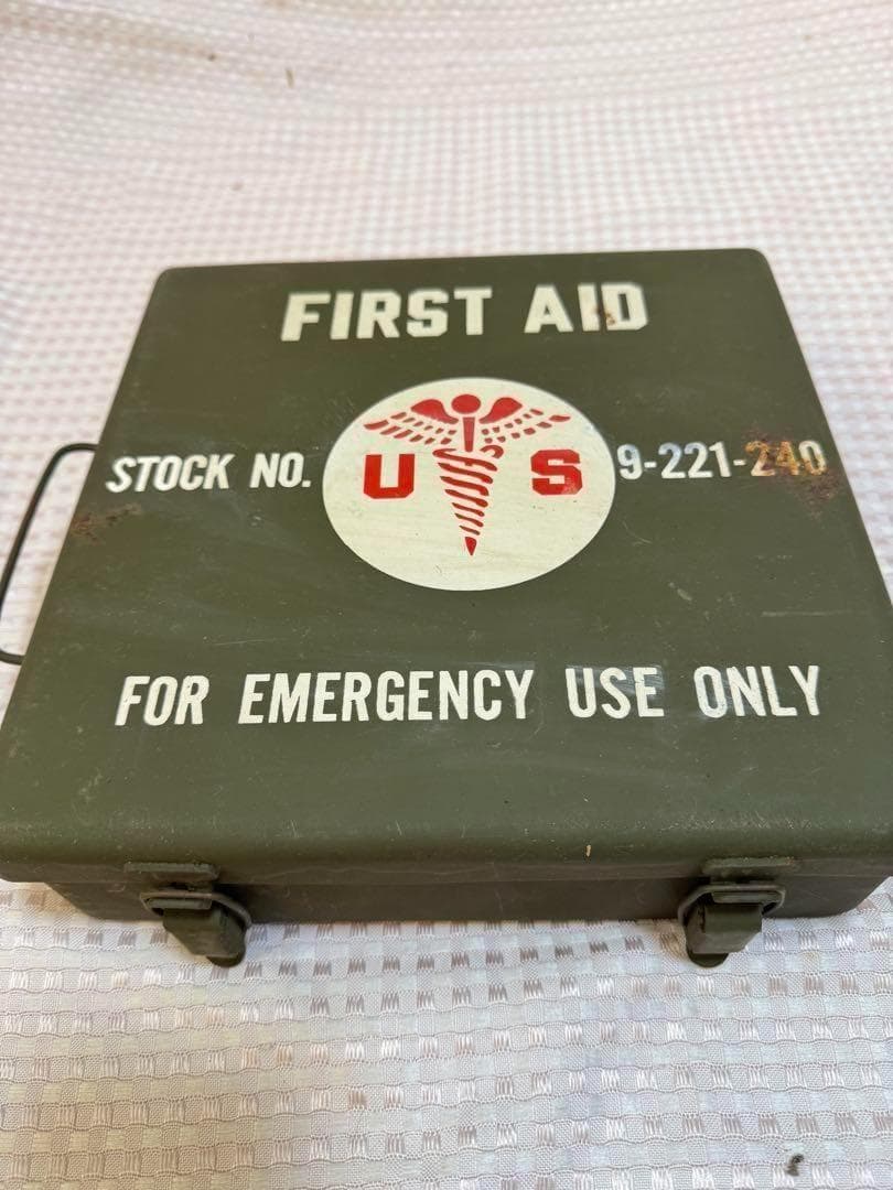 米軍 実物 ファーストエイド メタルケース