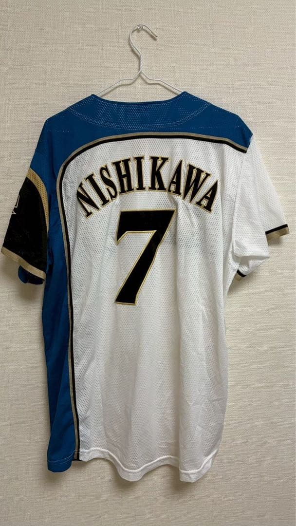 西川遥輝 ファイターズ ユニフォーム