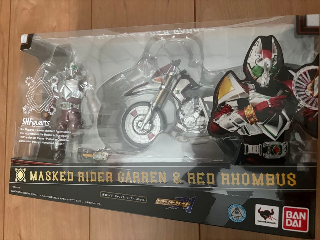 S.H.Figuarts 仮面ライダーギャレン&レッドランバス