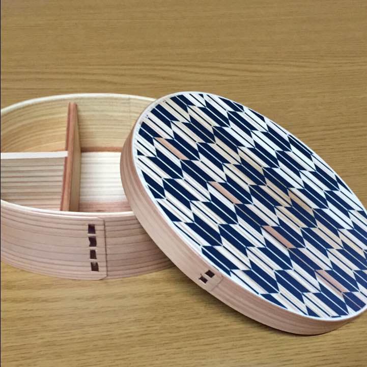 わっぱ弁当箱２個セット（矢羽柄）木製