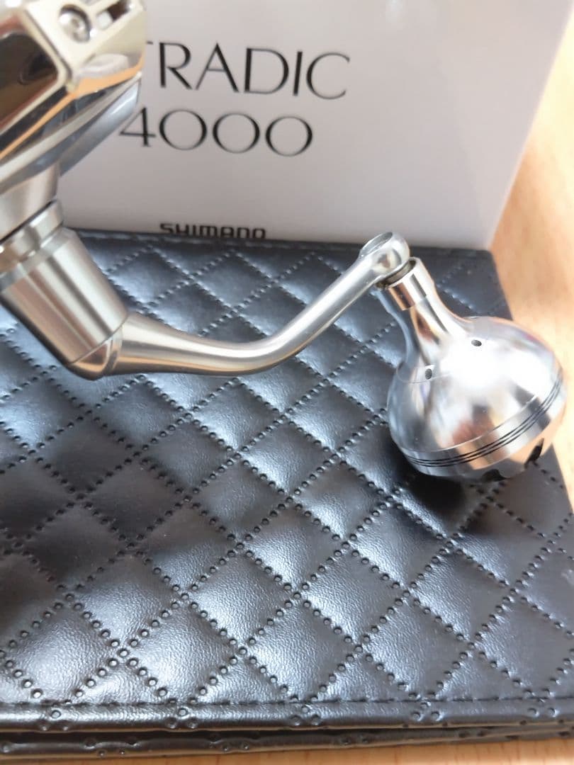 リール 19 STRADIC 4000