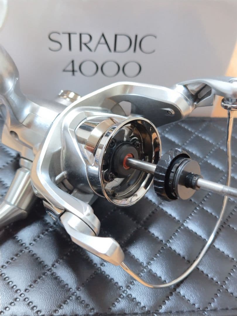 リール 19 STRADIC 4000