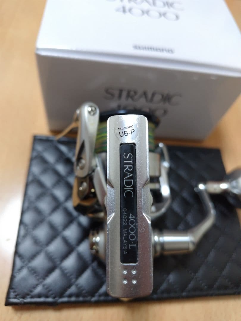リール 19 STRADIC 4000