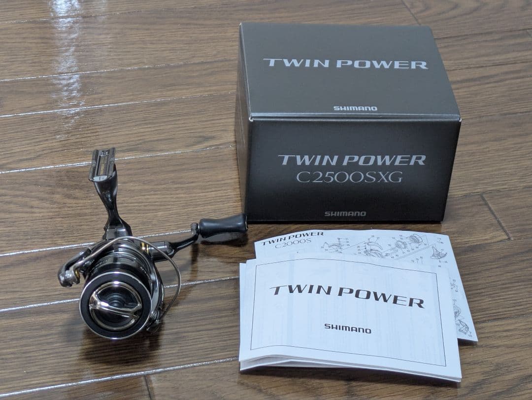 24 TWIN POWER C2500XG シマノ shimano
