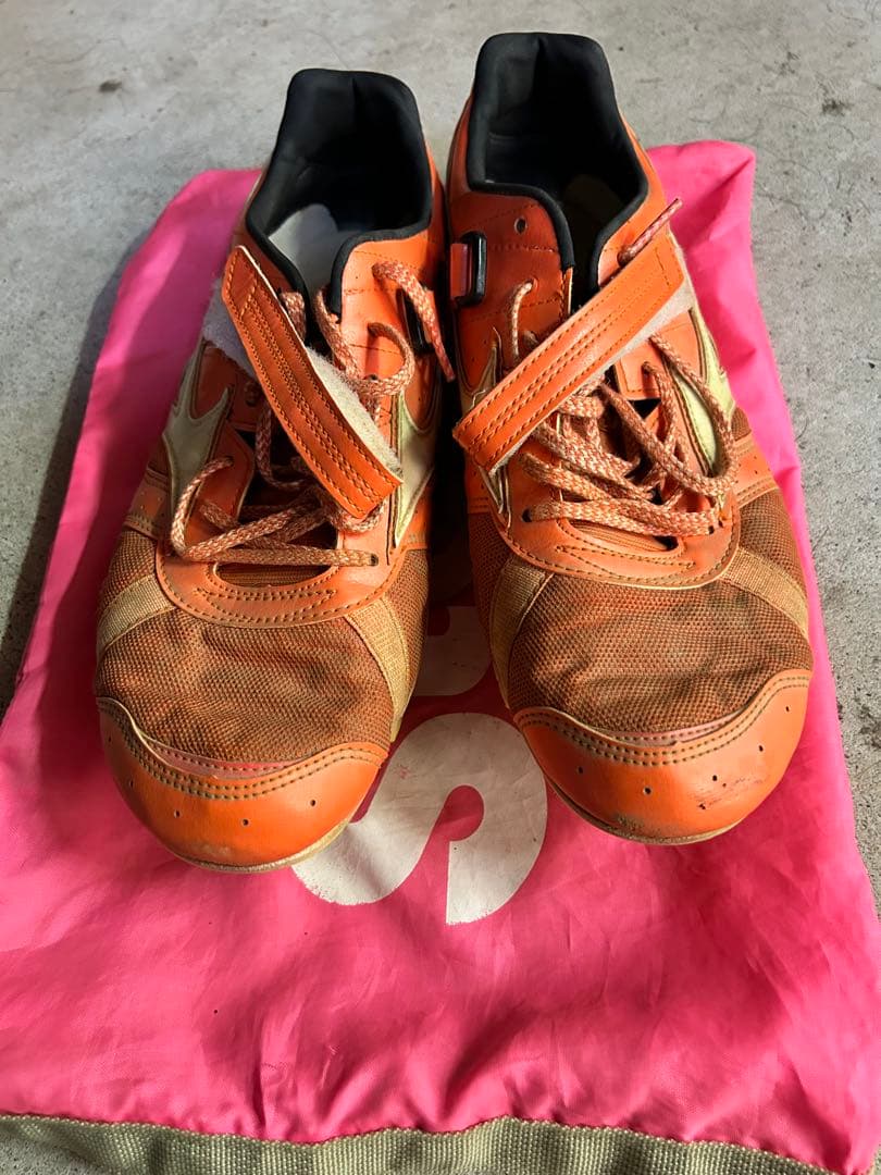 MIZUNO 陸上競技用走幅跳スパイクシューズ オレンジ
