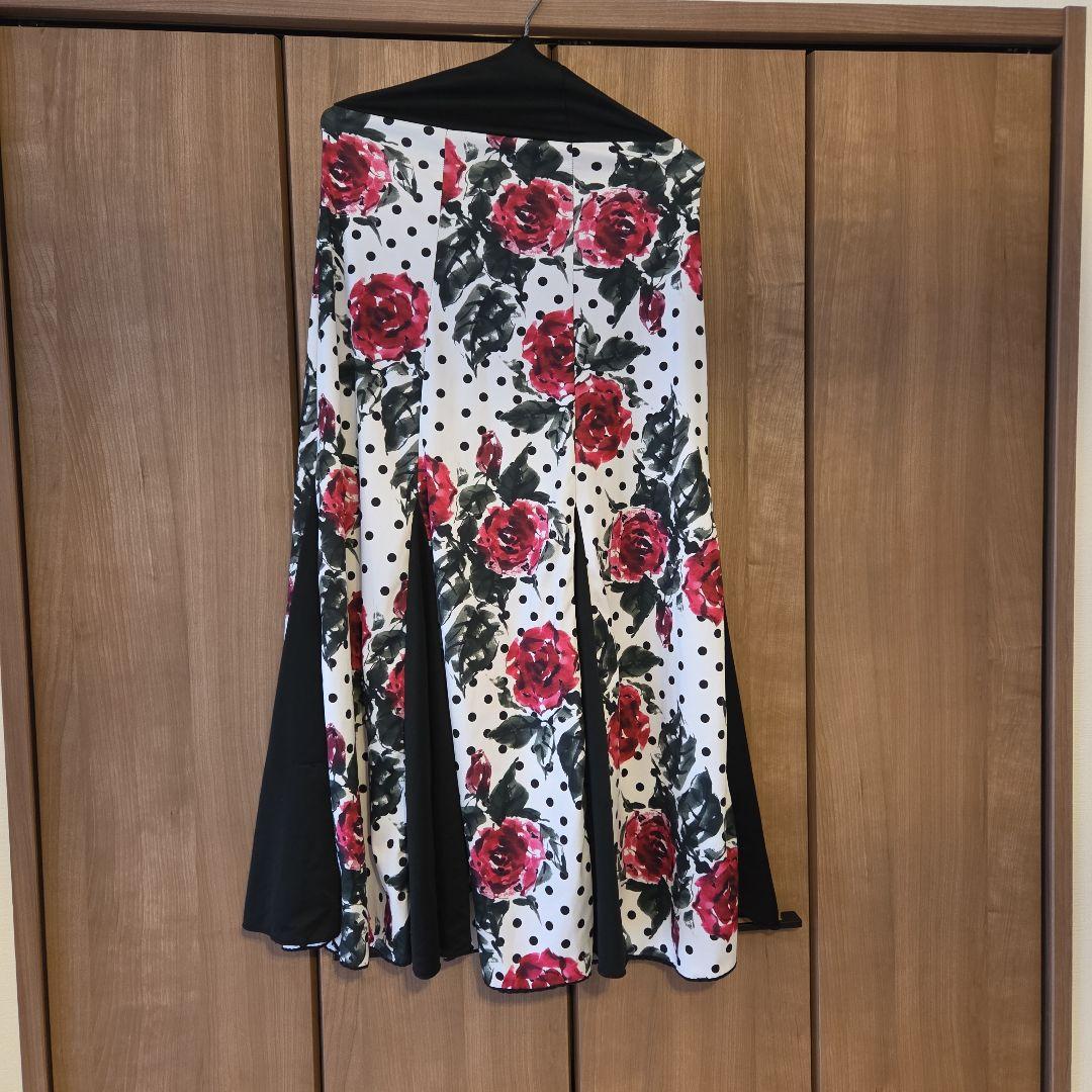 フラメンコレッスン用フレアスカート　赤いバラ