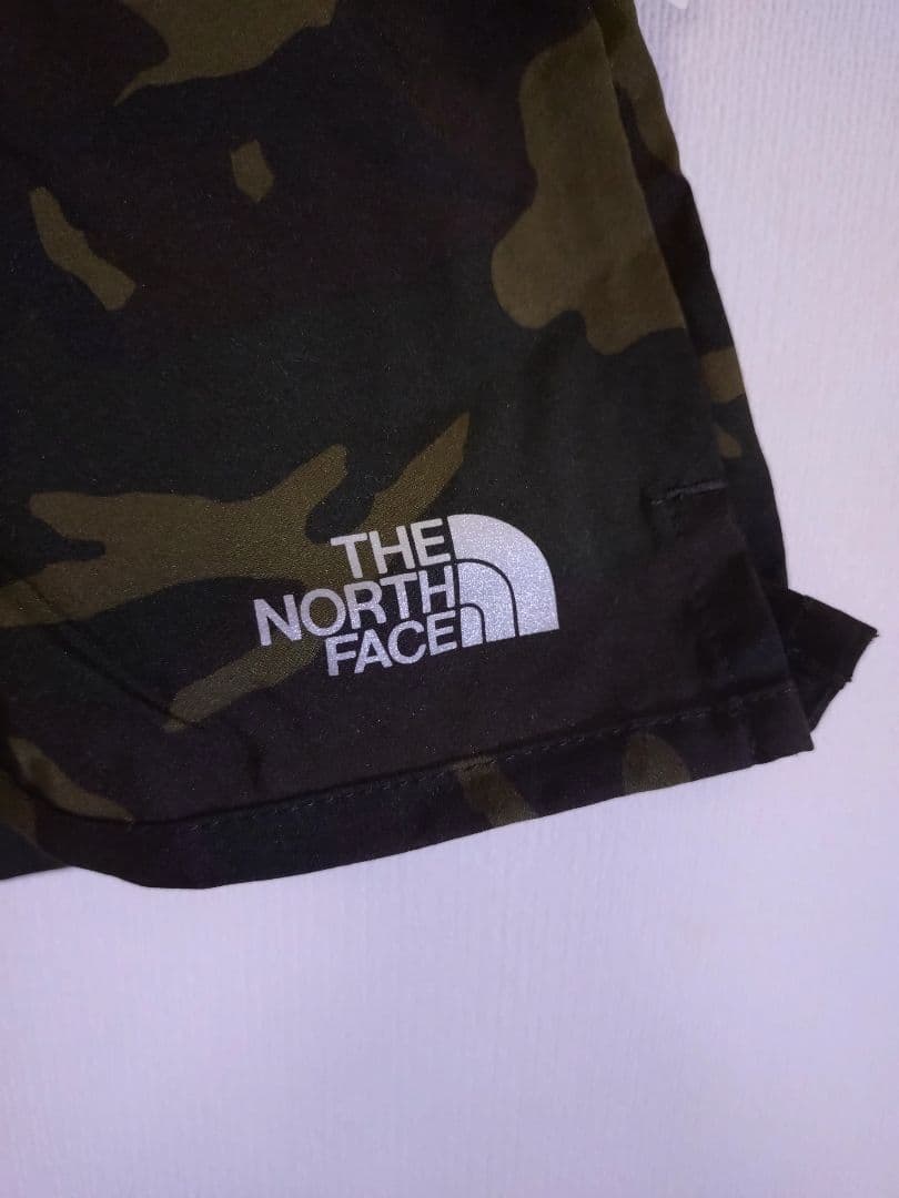 【未使用品】THE NORTH FACE ランニングショートパンツ カモフラ